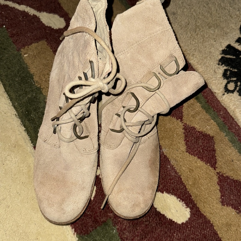 Sorel Beige Lace-Up Ankle Booties